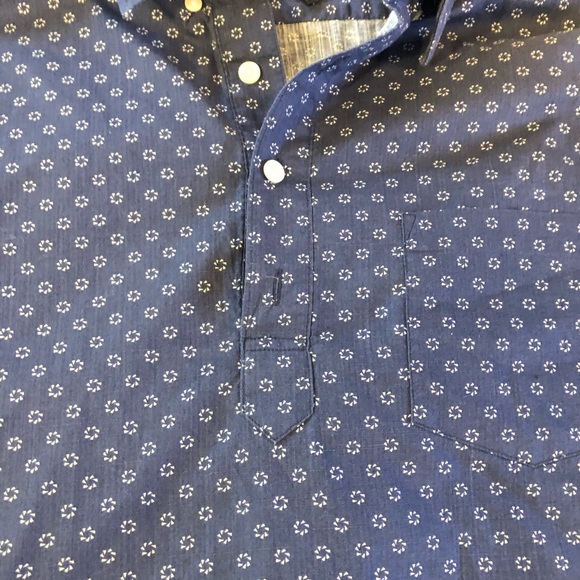 Men’s J crew quarter button casual dress shirt - Picture 4 of 6